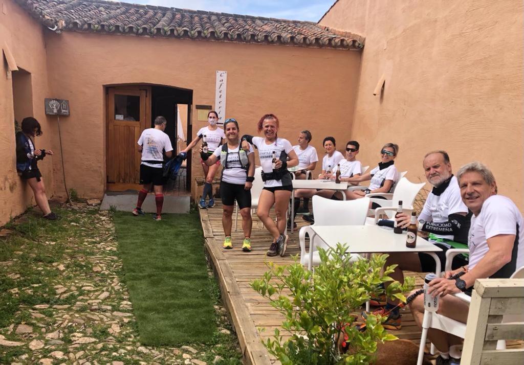 Albergue Turistico La Almazara Вильяфранка-де-лос-Баррос Экстерьер фото